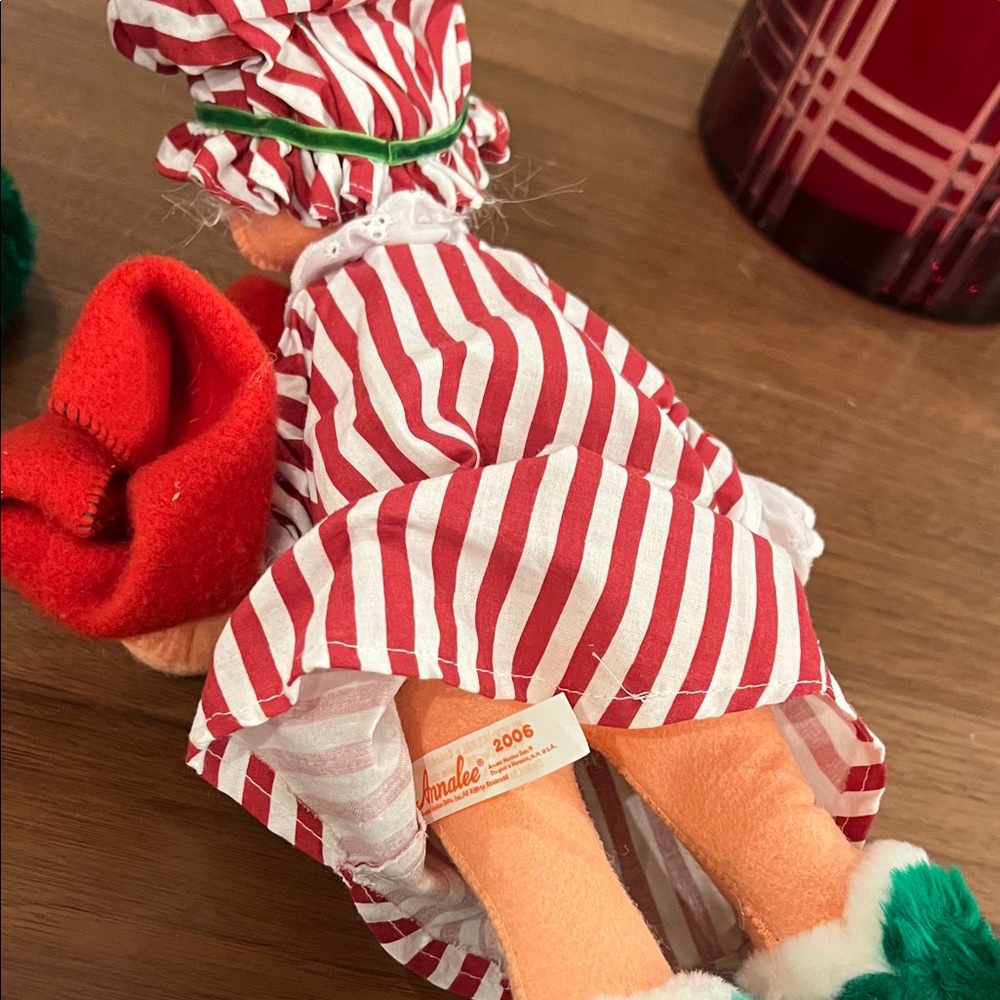 Annalee 13” 2006 Festive Striped Santa and Mrs. Claus Figurines - Picture 3 of 5